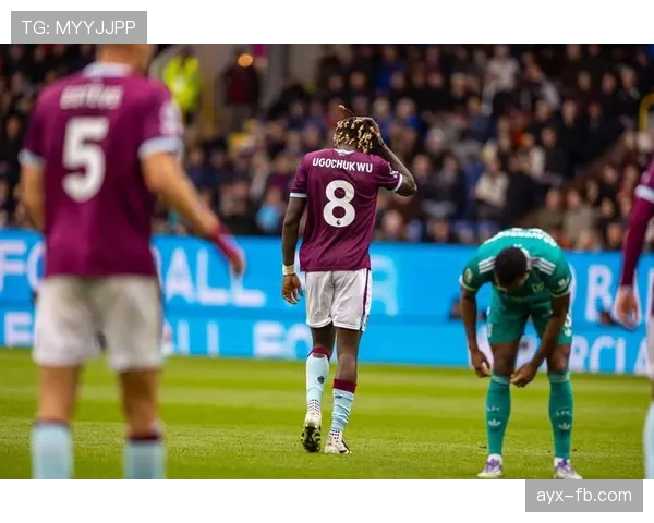 邓克闪耀英超关键战，率队力克强敌迎曙光