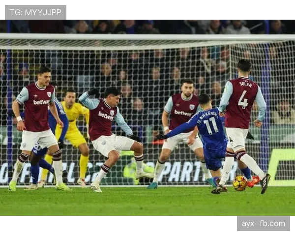 莱斯特城英超激战中稳健发挥,艰难逆转斩获关键胜利