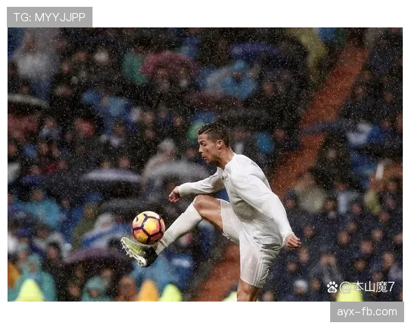 超级球星持续提升状态，最新比赛表现引发广泛关注